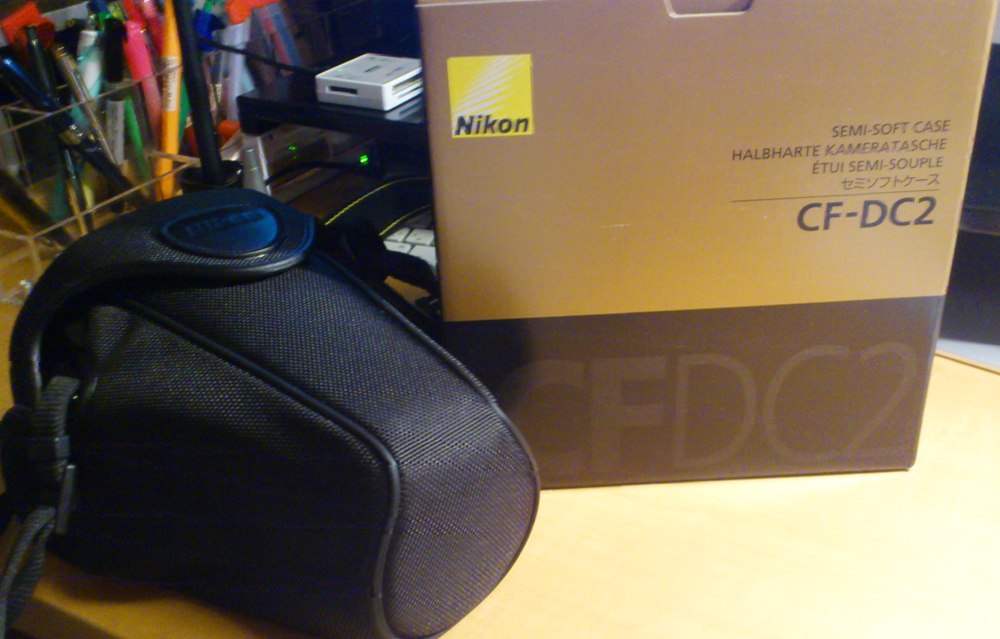 D5100専用Nikon純正セミソフトケース購入