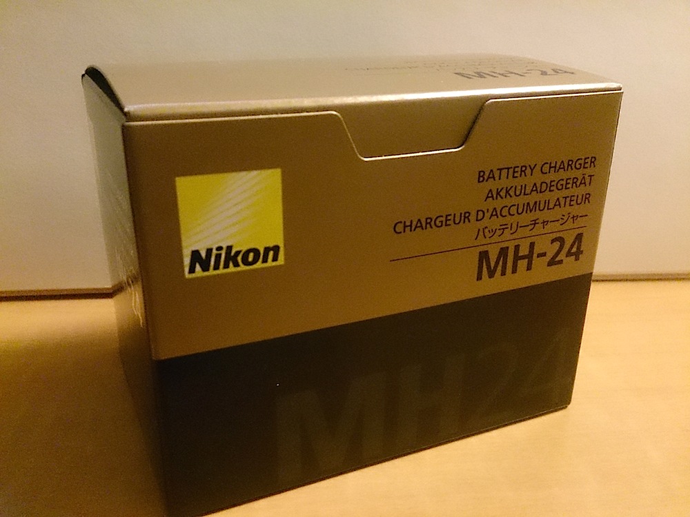 Nikon D5100の充電器『MH-24』を購入しました