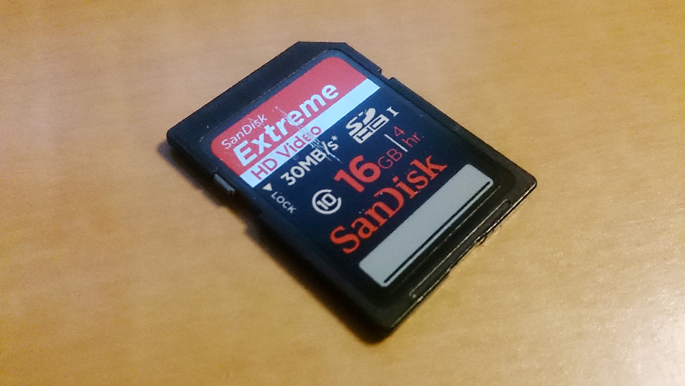 一眼レフカメラには16GBのSDカードは少なすぎ？